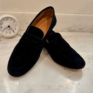 Quince size 9 Italian suede loafers